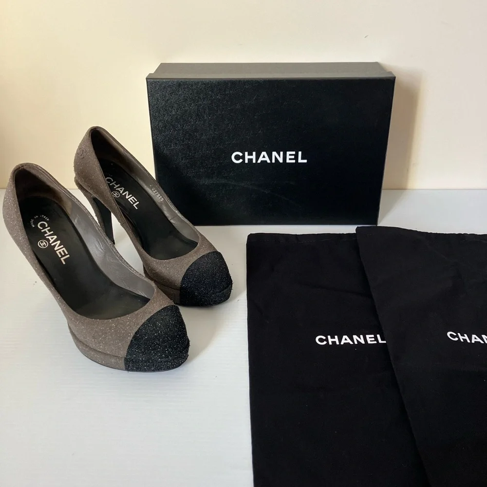 Chanel Charcoal Gray Sparkle Textured Black Cap Toe Platform Pump Heels size 39
